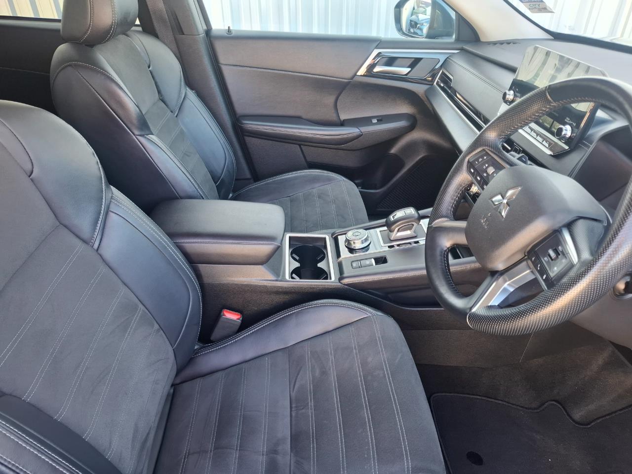 2024 Mitsubishi Outlander
