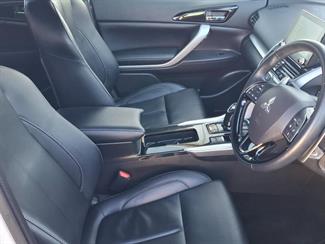 2022 Mitsubishi Eclipse Cross - Thumbnail