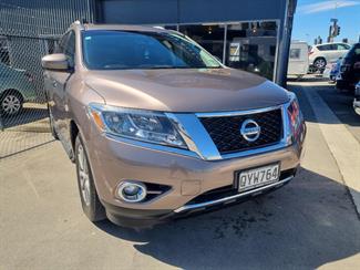 2013 Nissan Pathfinder - Thumbnail
