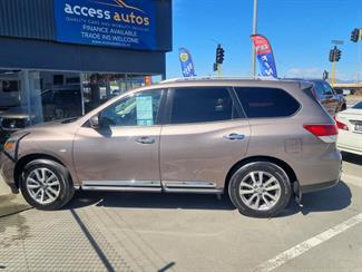 2013 Nissan Pathfinder - Thumbnail