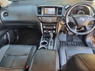 2013 Nissan Pathfinder - Thumbnail