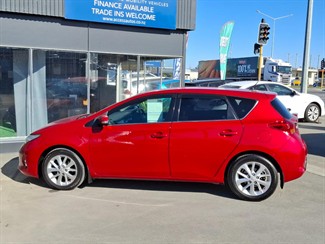 2014 Toyota Auris - Thumbnail