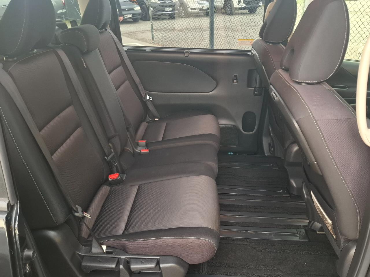 2017 Nissan Serena