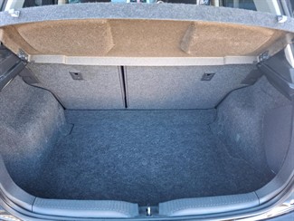 2009 Toyota Auris - Thumbnail