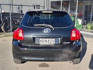 2009 Toyota Auris - Thumbnail