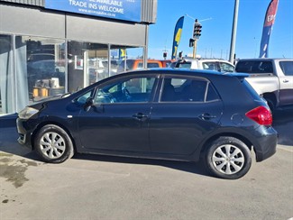 2009 Toyota Auris - Thumbnail