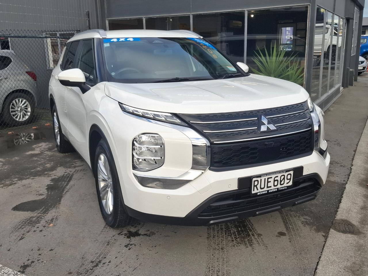 2022 Mitsubishi Outlander