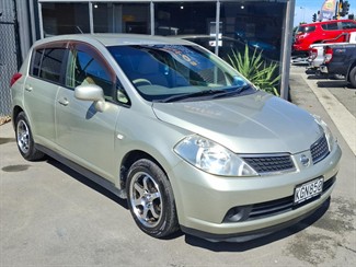 2004 Nissan Tiida - Thumbnail