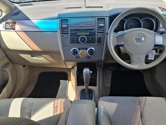 2004 Nissan Tiida - Thumbnail