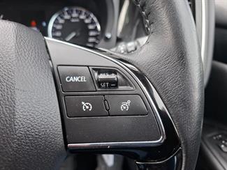 2020 Mitsubishi Outlander - Thumbnail