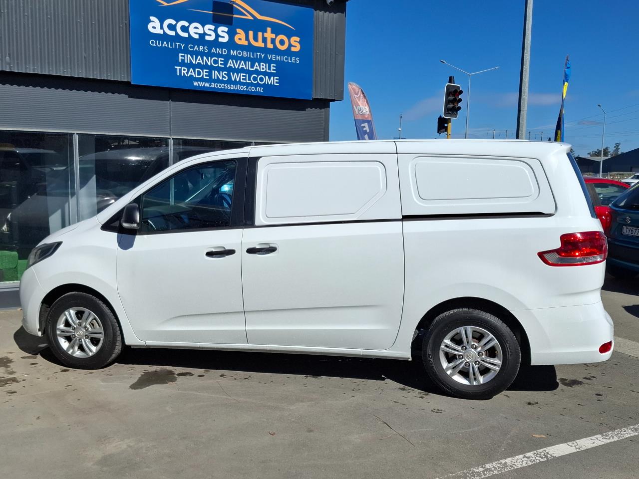 2021 LDV G10