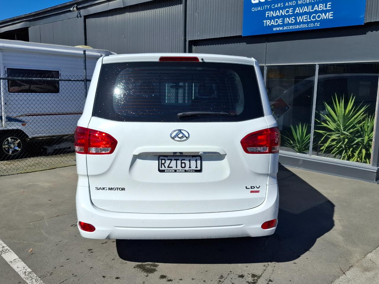 2021 LDV G10