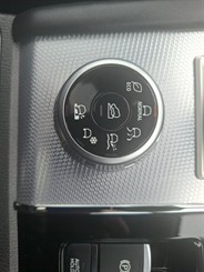 2024 Mitsubishi Outlander - Thumbnail