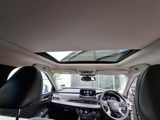 2024 Mitsubishi Outlander - Thumbnail