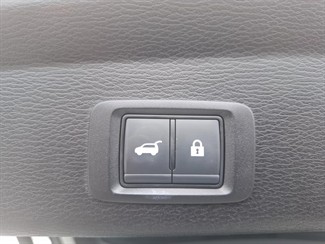 2024 Mitsubishi Outlander - Thumbnail